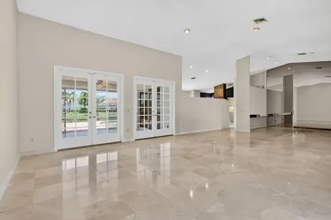 8725 Banyan Court Tamarac FL 33321