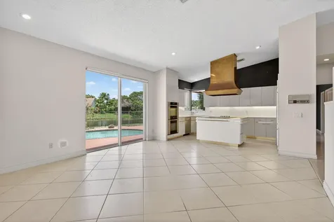 8725 Banyan Court Tamarac FL 33321