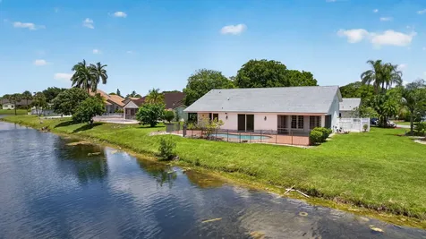 8725 Banyan Court Tamarac FL 33321