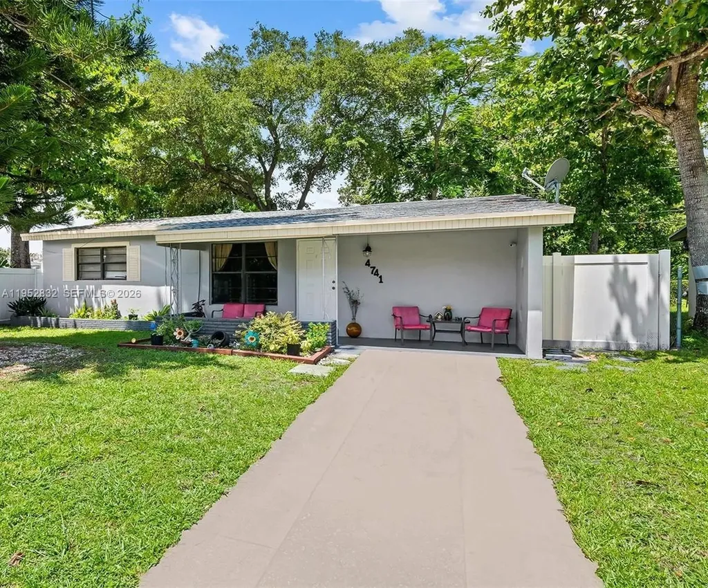 4741 SW 25th Terrace Dania Beach FL 33312