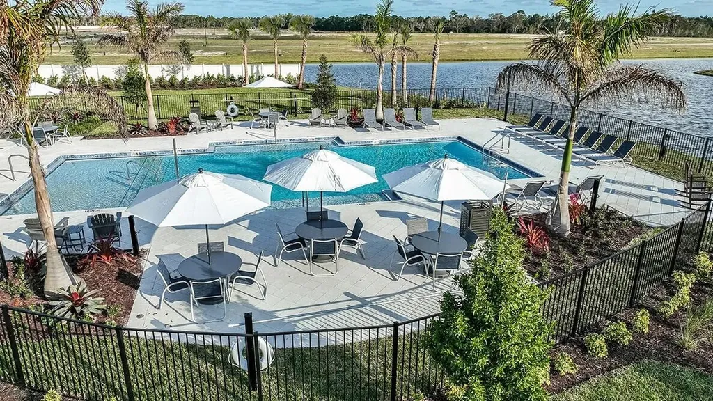 657 SE Ranch Oak Circle Port St Lucie FL 34984