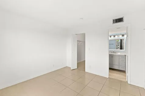 2106 S Cypress Bend Drive Pompano Beach FL 33069