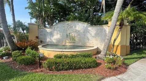 9615 NW 1st Court Pembroke Pines FL 33024