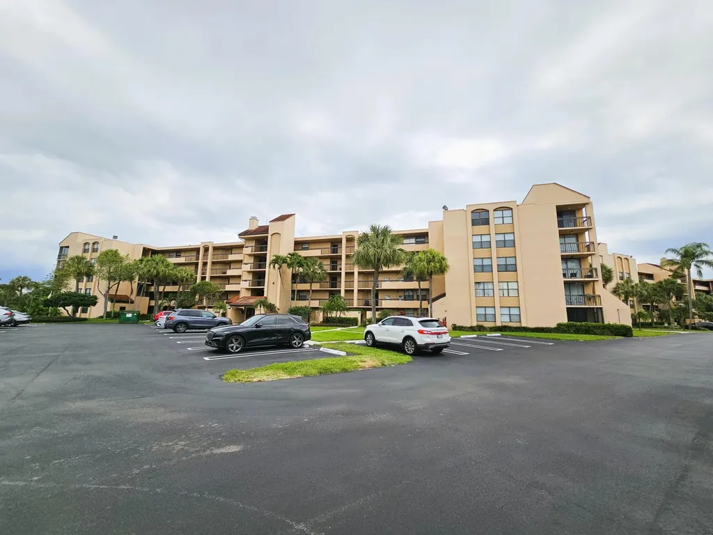 2255 Lindell Boulevard Delray Beach FL 33444