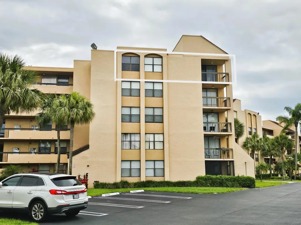 2255 Lindell Boulevard Delray Beach FL 33444