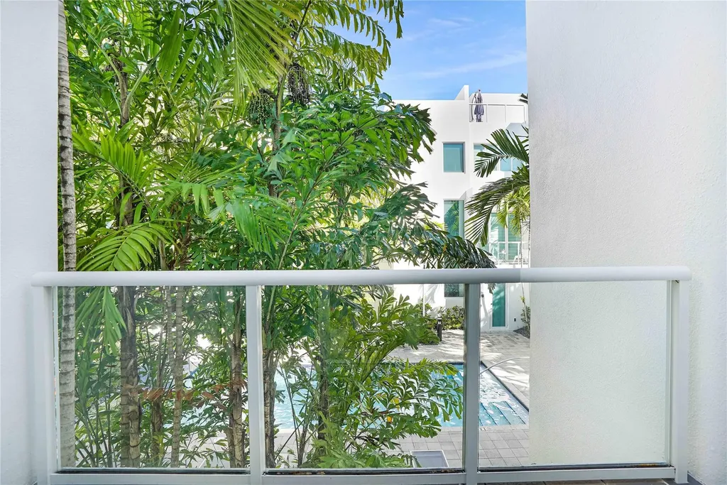 741 NE 4th Avenue Fort Lauderdale FL 33304