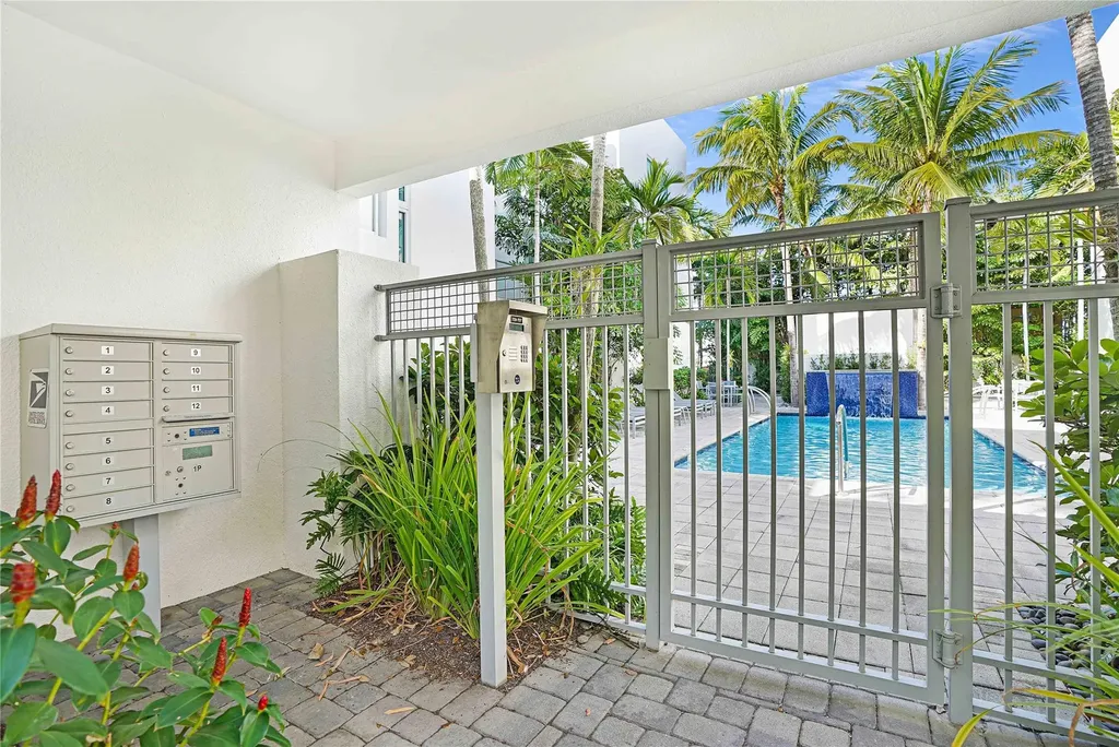741 NE 4th Avenue Fort Lauderdale FL 33304
