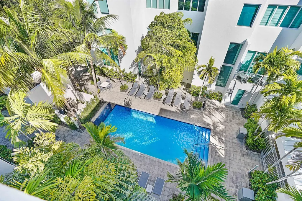 741 NE 4th Avenue Fort Lauderdale FL 33304