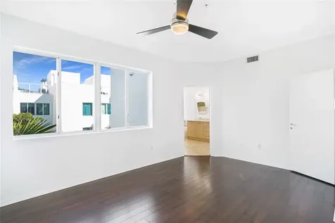 741 NE 4th Avenue Fort Lauderdale FL 33304