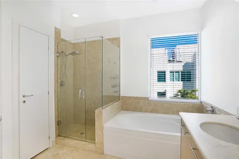 741 NE 4th Avenue Fort Lauderdale FL 33304