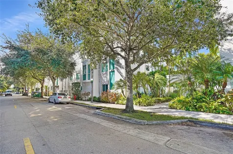 741 NE 4th Avenue Fort Lauderdale FL 33304