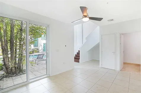 741 NE 4th Avenue Fort Lauderdale FL 33304