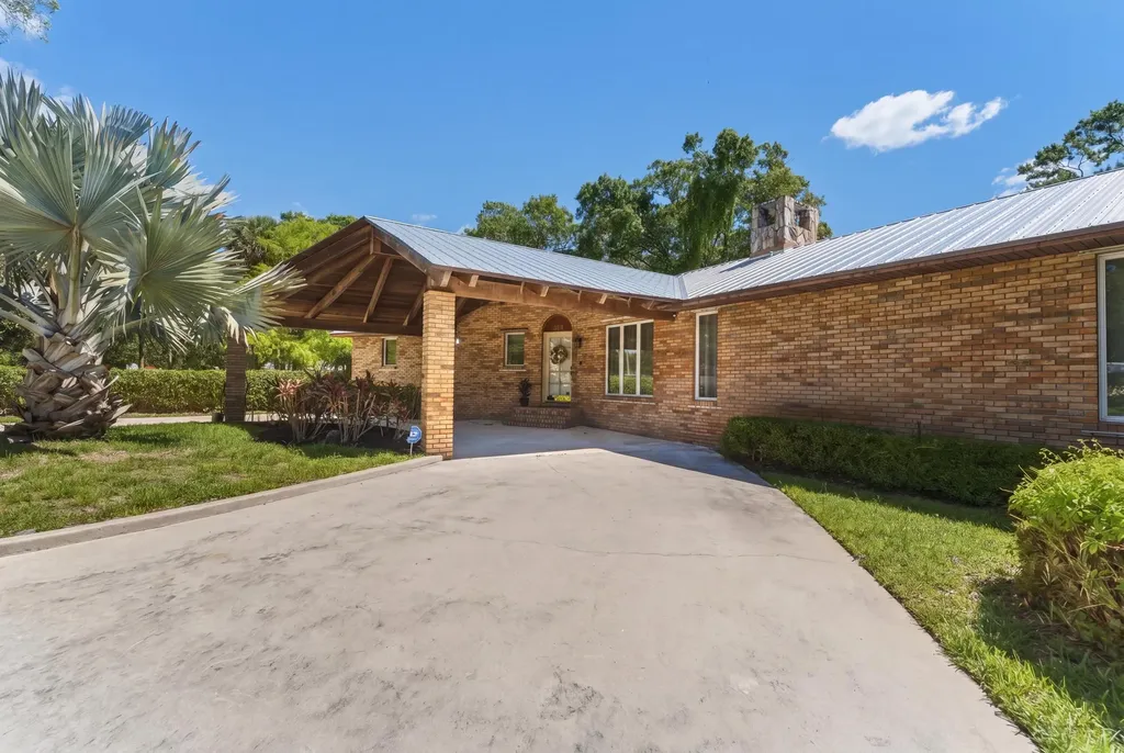 800 Ulrich Road Fort Pierce FL 34982