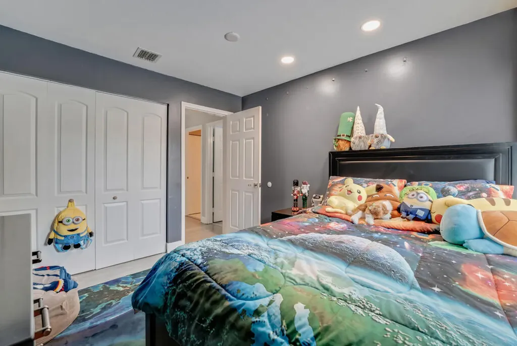 1222 Oakwater Drive Royal Palm Beach FL 33411