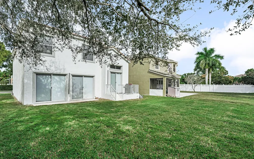 1222 Oakwater Drive Royal Palm Beach FL 33411