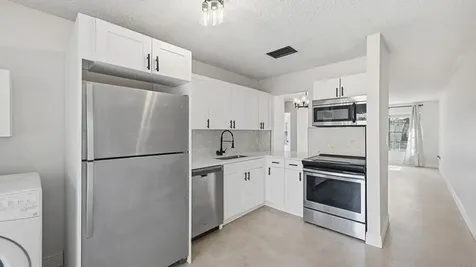 2260 Plum Court Pembroke Pines FL 33026