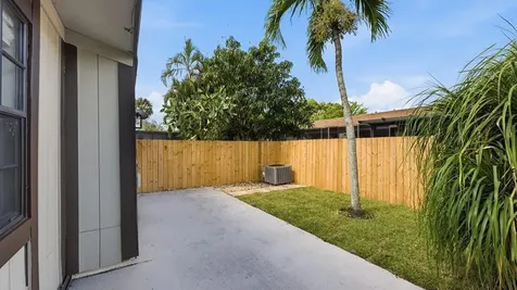 2260 Plum Court Pembroke Pines FL 33026