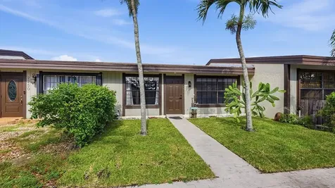 2260 Plum Court Pembroke Pines FL 33026