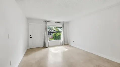 2260 Plum Court Pembroke Pines FL 33026