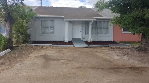 18050 NW 41st Place Miami Gardens FL 33055