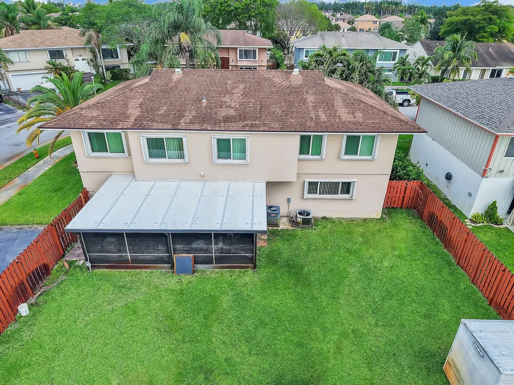 7908 NW 40th Street Davie FL 33024