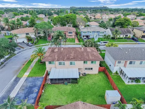 7908 NW 40th Street Davie FL 33024