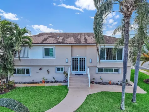 7908 NW 40th Street Davie FL 33024