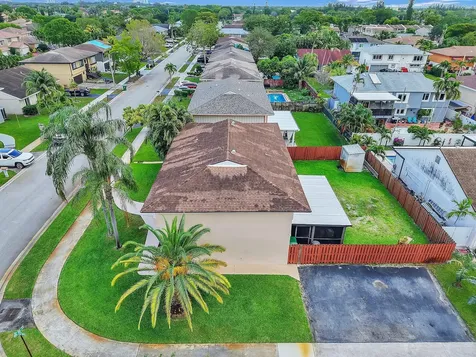 7908 NW 40th Street Davie FL 33024