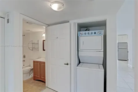 3810 N Jog Road West Palm Beach FL 33411