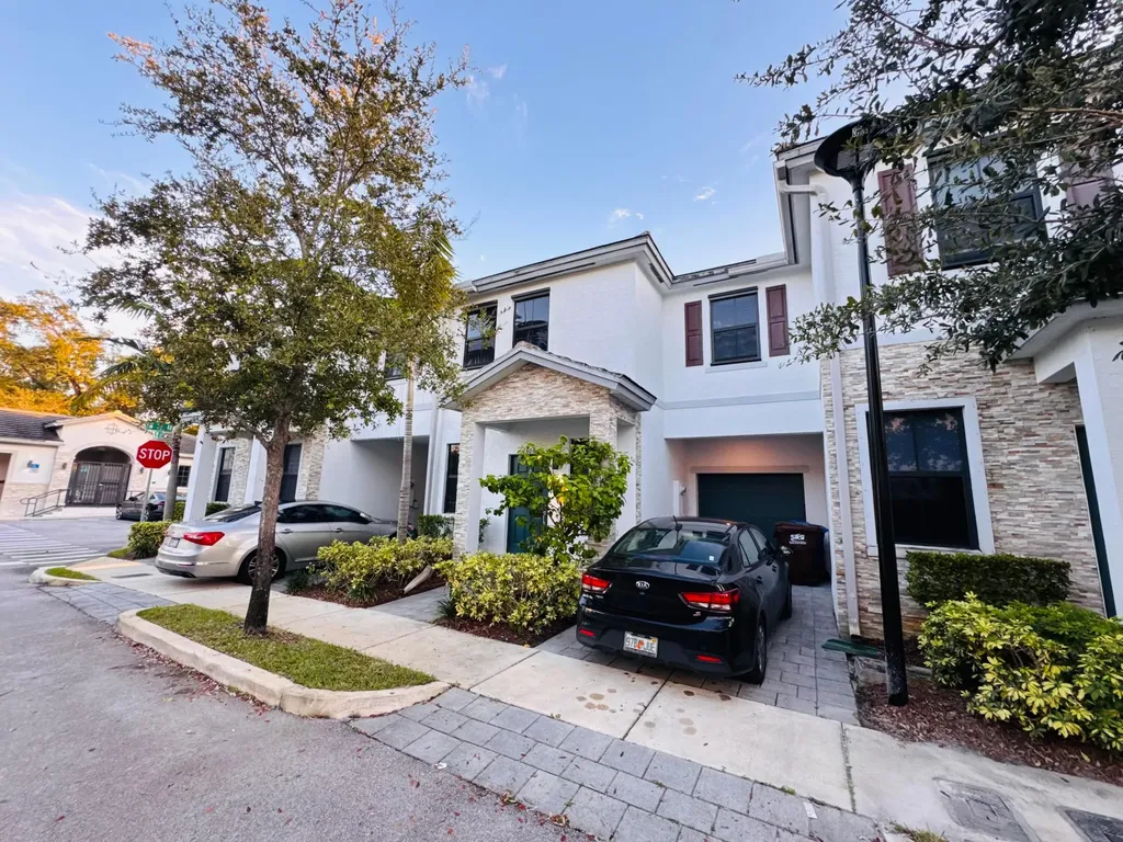 1606 SW 28th Court Fort Lauderdale FL 33315