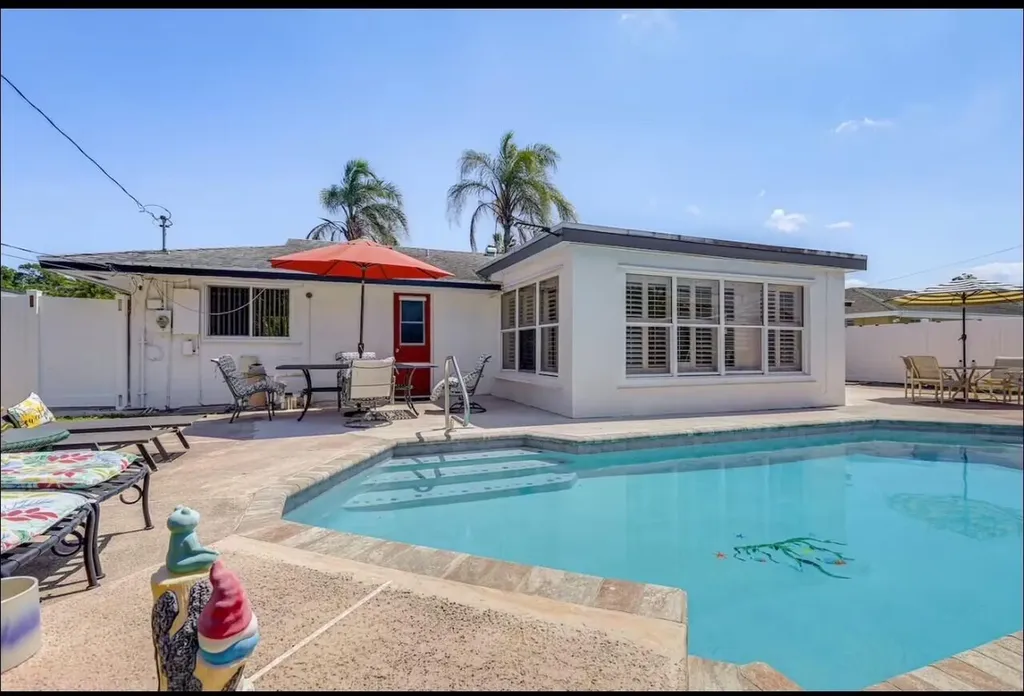 4295 Crestdale Street Palm Beach Gardens FL 33410