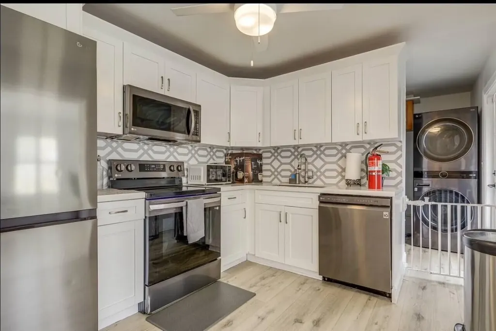 4295 Crestdale Street Palm Beach Gardens FL 33410