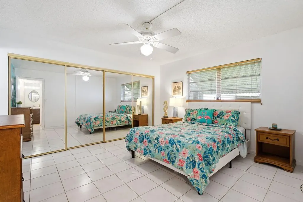 1401 N 12th Court Hollywood FL 33019