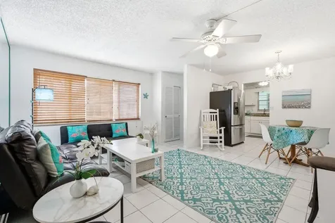 1401 N 12th Court Hollywood FL 33019