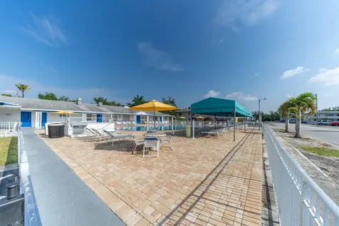 1401 N 12th Court Hollywood FL 33019