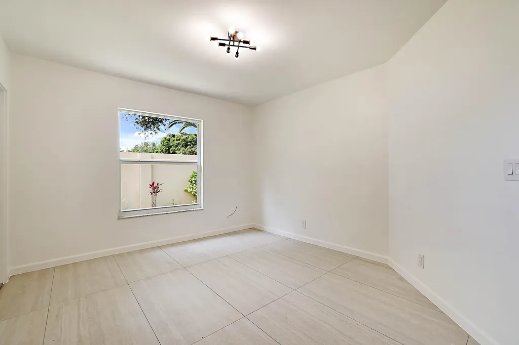 320 NE 42nd Street Boca Raton FL 33431