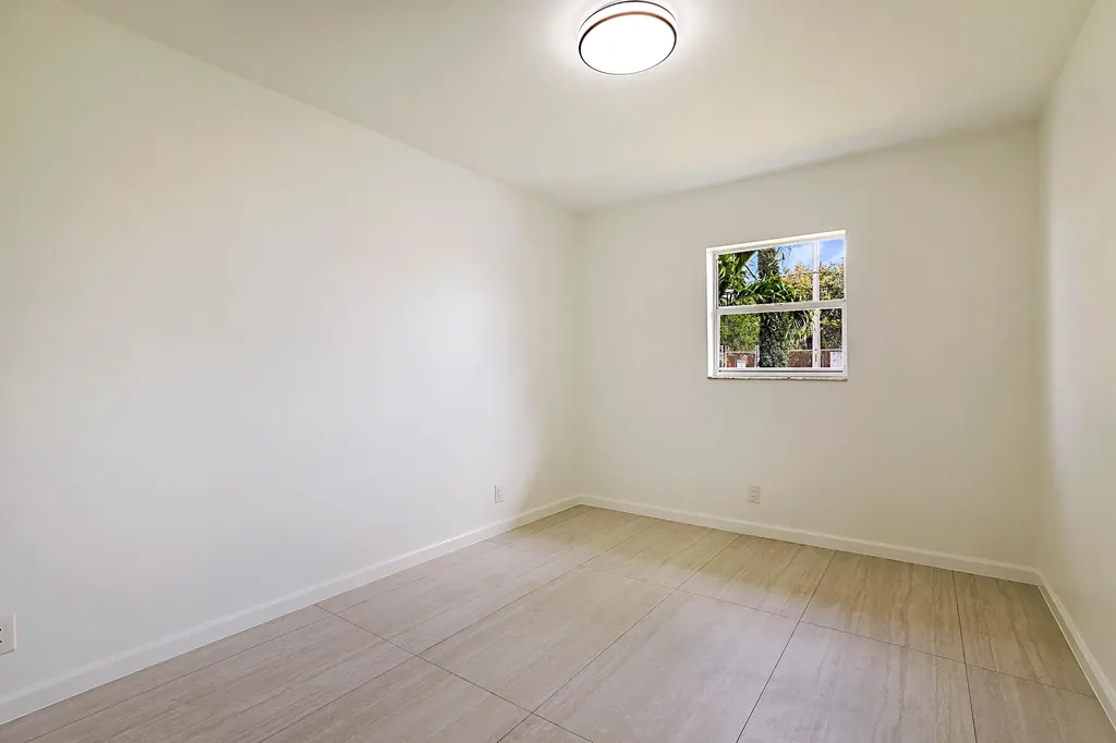 320 NE 42nd Street Boca Raton FL 33431