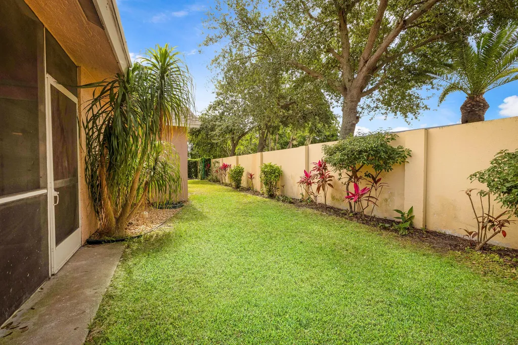 320 NE 42nd Street Boca Raton FL 33431