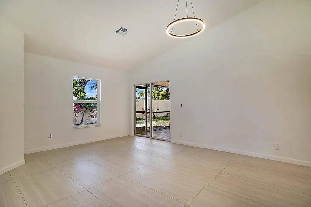320 NE 42nd Street Boca Raton FL 33431