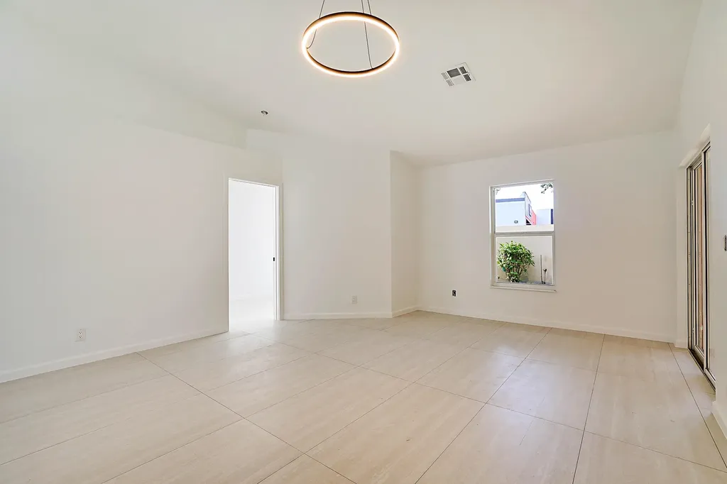 320 NE 42nd Street Boca Raton FL 33431