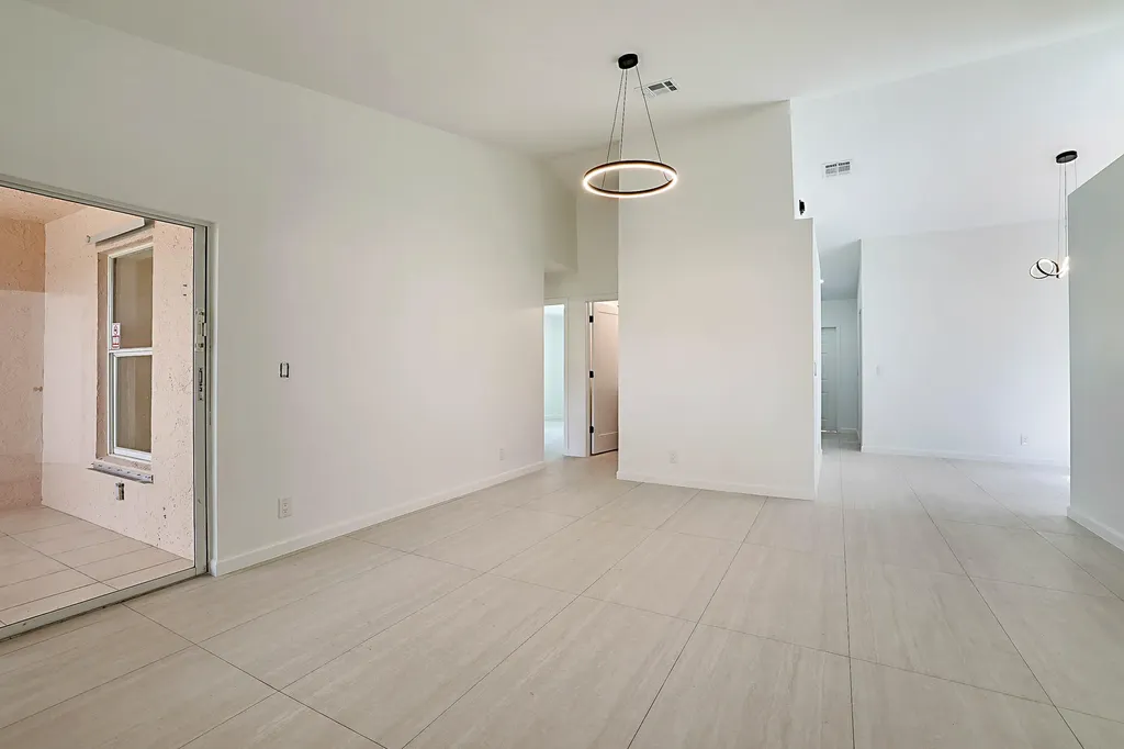 320 NE 42nd Street Boca Raton FL 33431