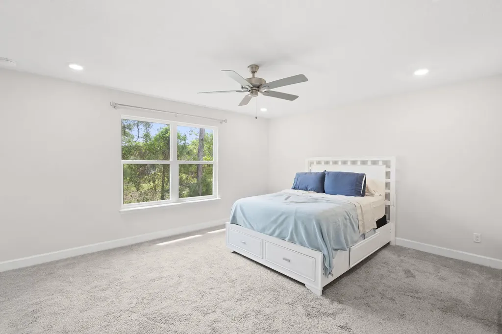 692 NE Turtleback Trail Port St Lucie FL 34983