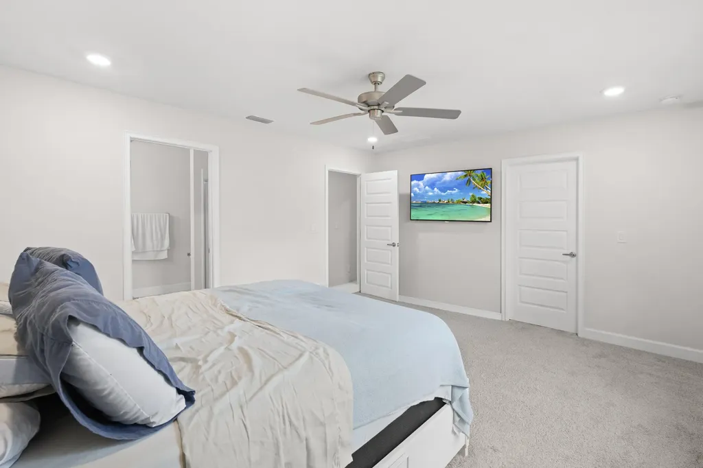 692 NE Turtleback Trail Port St Lucie FL 34983