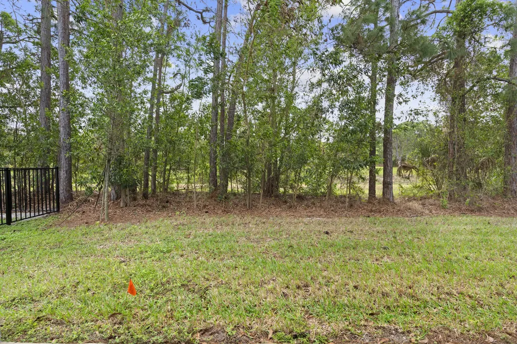 692 NE Turtleback Trail Port St Lucie FL 34983