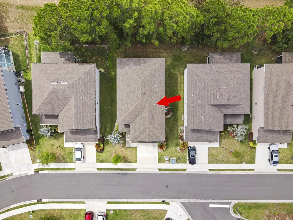 692 NE Turtleback Trail Port St Lucie FL 34983