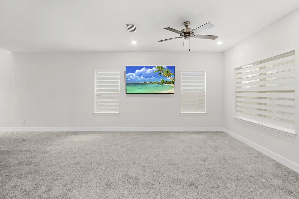 692 NE Turtleback Trail Port St Lucie FL 34983