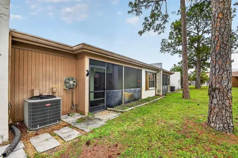 6105 Fairfield Circle Greenacres FL 33463