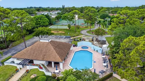 6105 Fairfield Circle Greenacres FL 33463