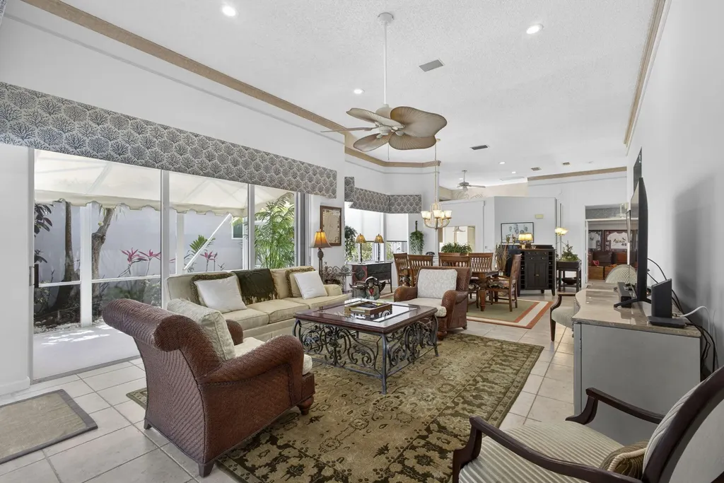 216 Eagleton Lake Boulevard Palm Beach Gardens FL 33418