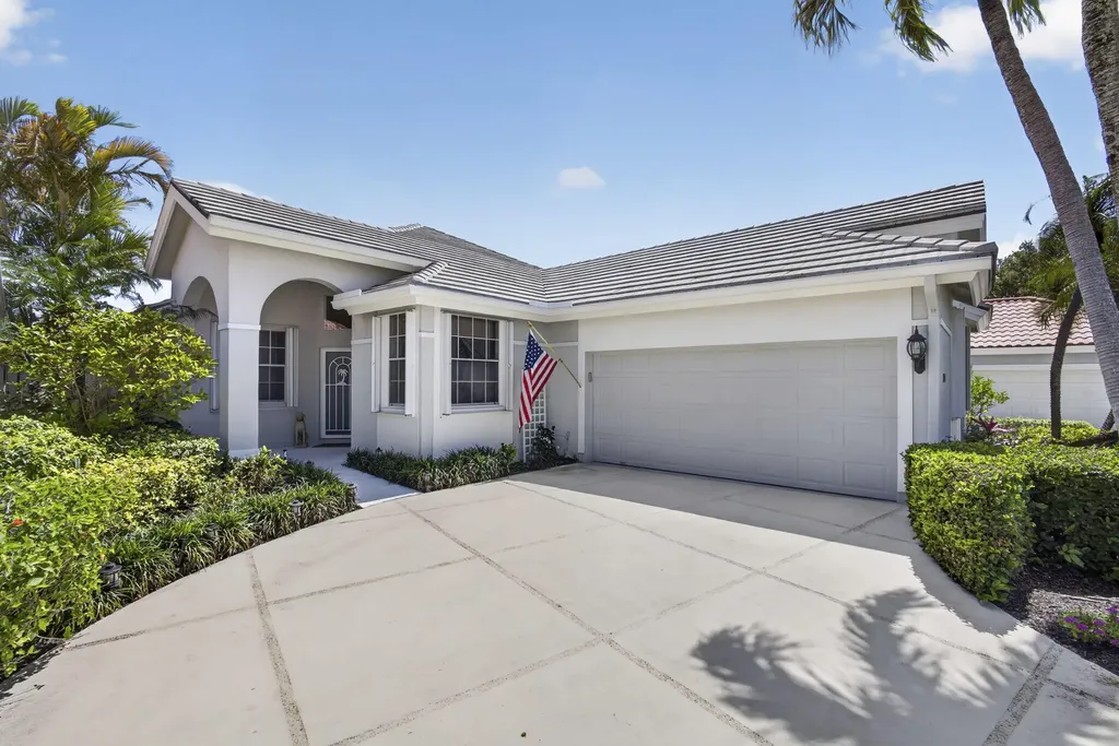 216 Eagleton Lake Boulevard Palm Beach Gardens FL 33418